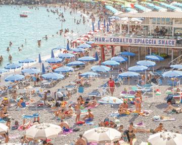 'Amalfi Beach Club' by Henrike Schenk